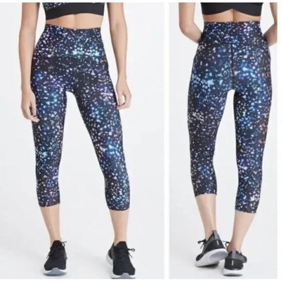 SPANX black galaxy star print crop leggings size M - Picture 1 of 11